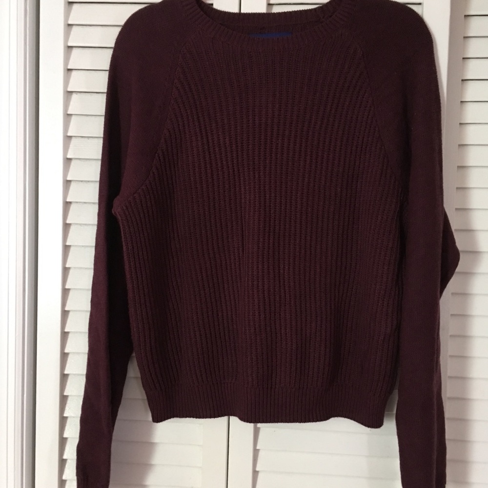 Aeropostale Burgundy sweater. New with tags
